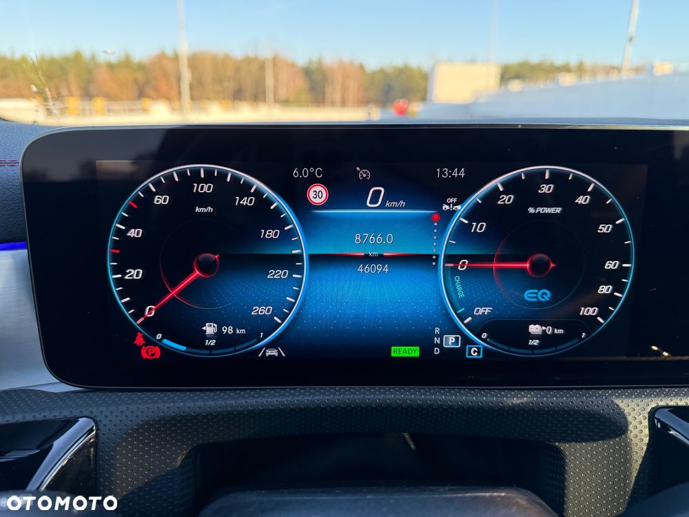 Mercedes-Benz CLA 250 e PHEV AMG Line 8G-DCT - 15