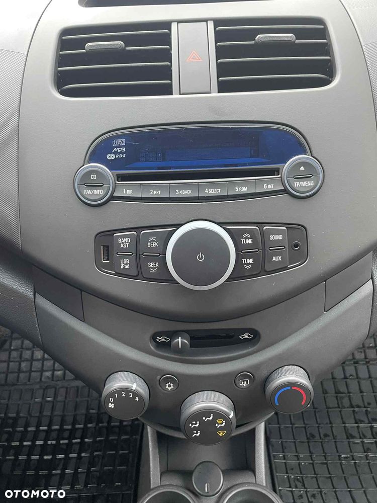 Chevrolet Spark 1.0 LS+ - 21