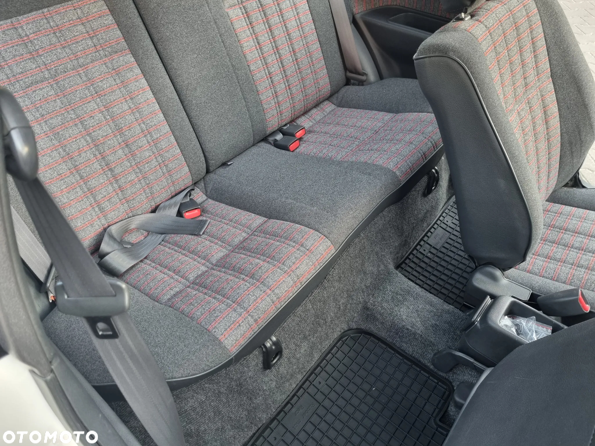 Toyota Corolla 1.3 XL - 4