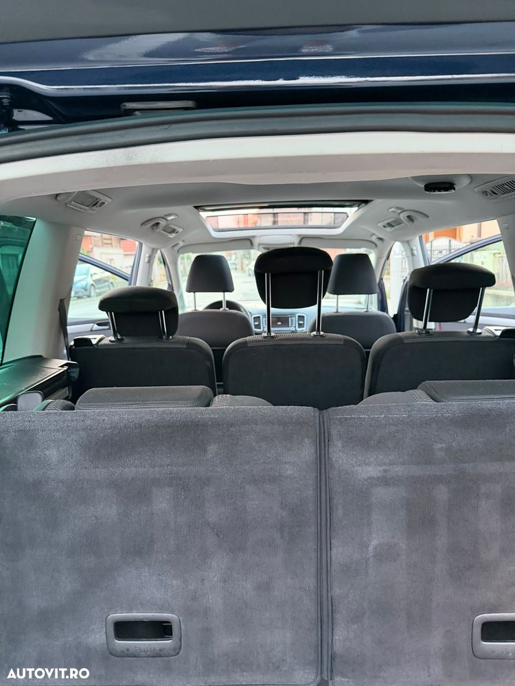 Volkswagen Sharan 2.0 TDI 4MOTION BlueMotion Technology Comfortline - 8
