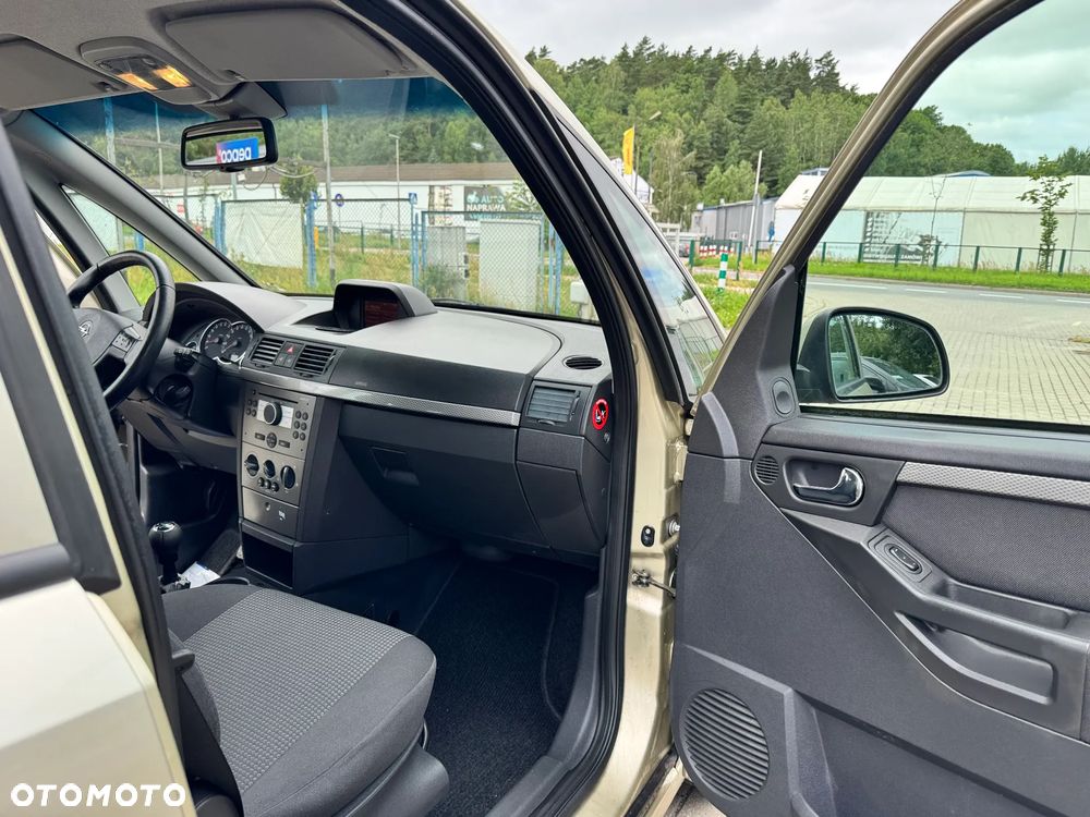 Opel Meriva 1.4 Essentia - 26