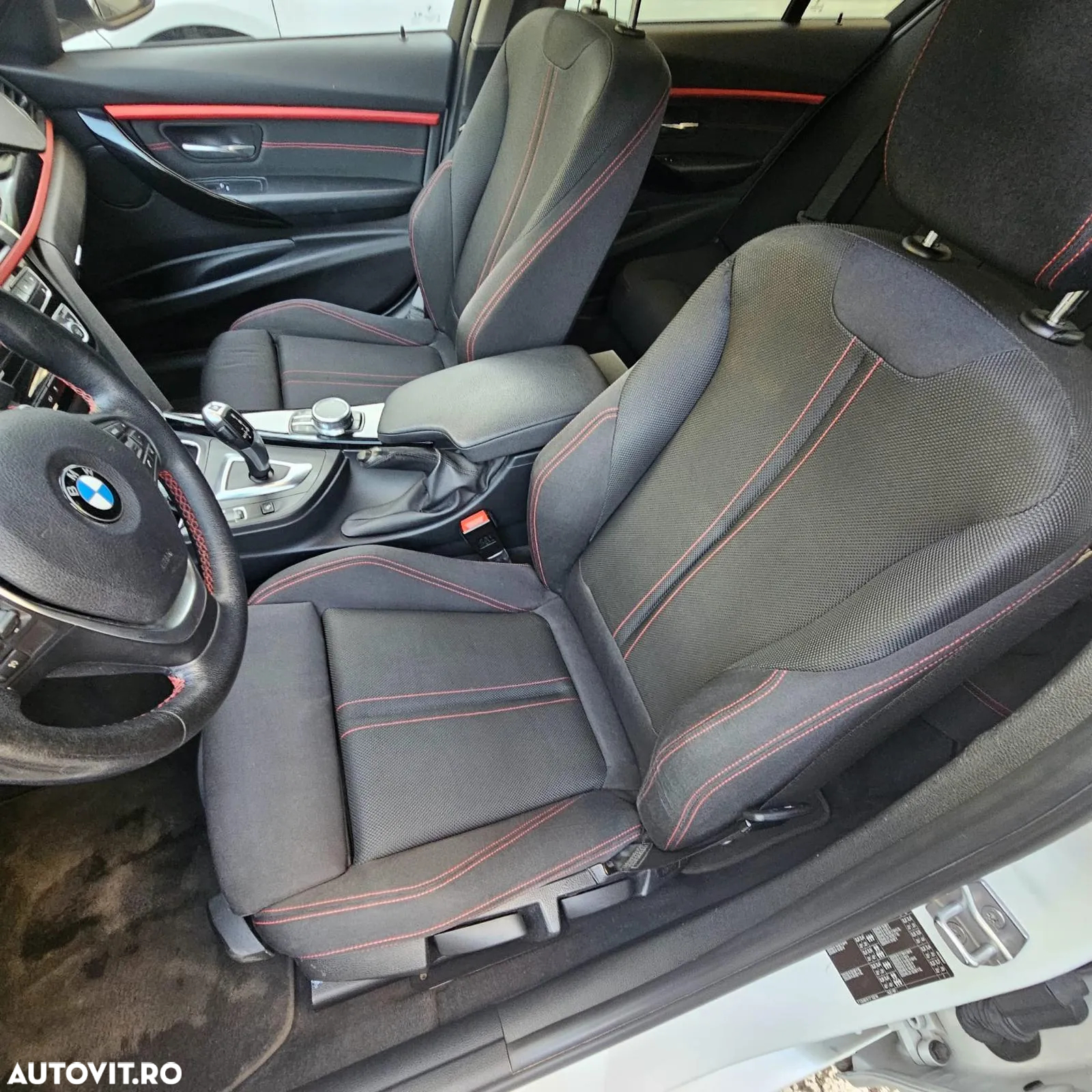 BMW Seria 3 318i Touring Aut. - 6