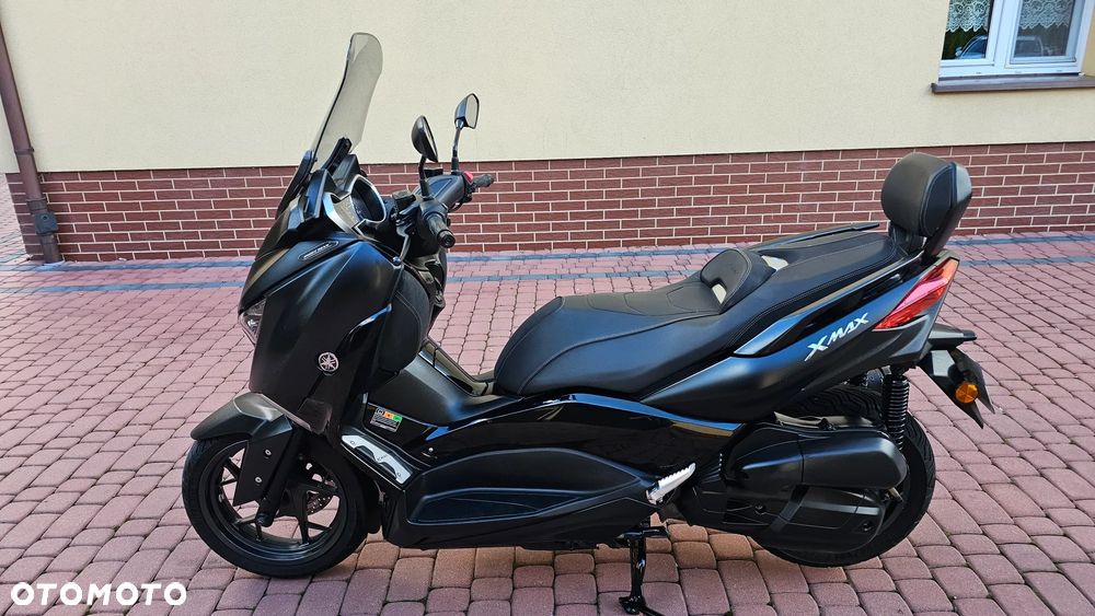 Yamaha X-max - 12