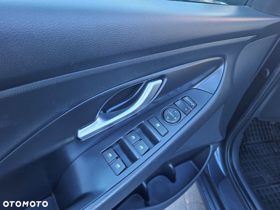 Hyundai i30 1.5 DPI Comfort - 15