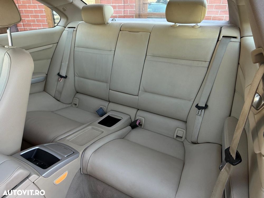 BMW Seria 3 320d Aut. - 9