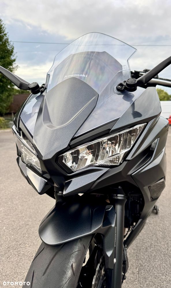 Kawasaki Ninja - 24