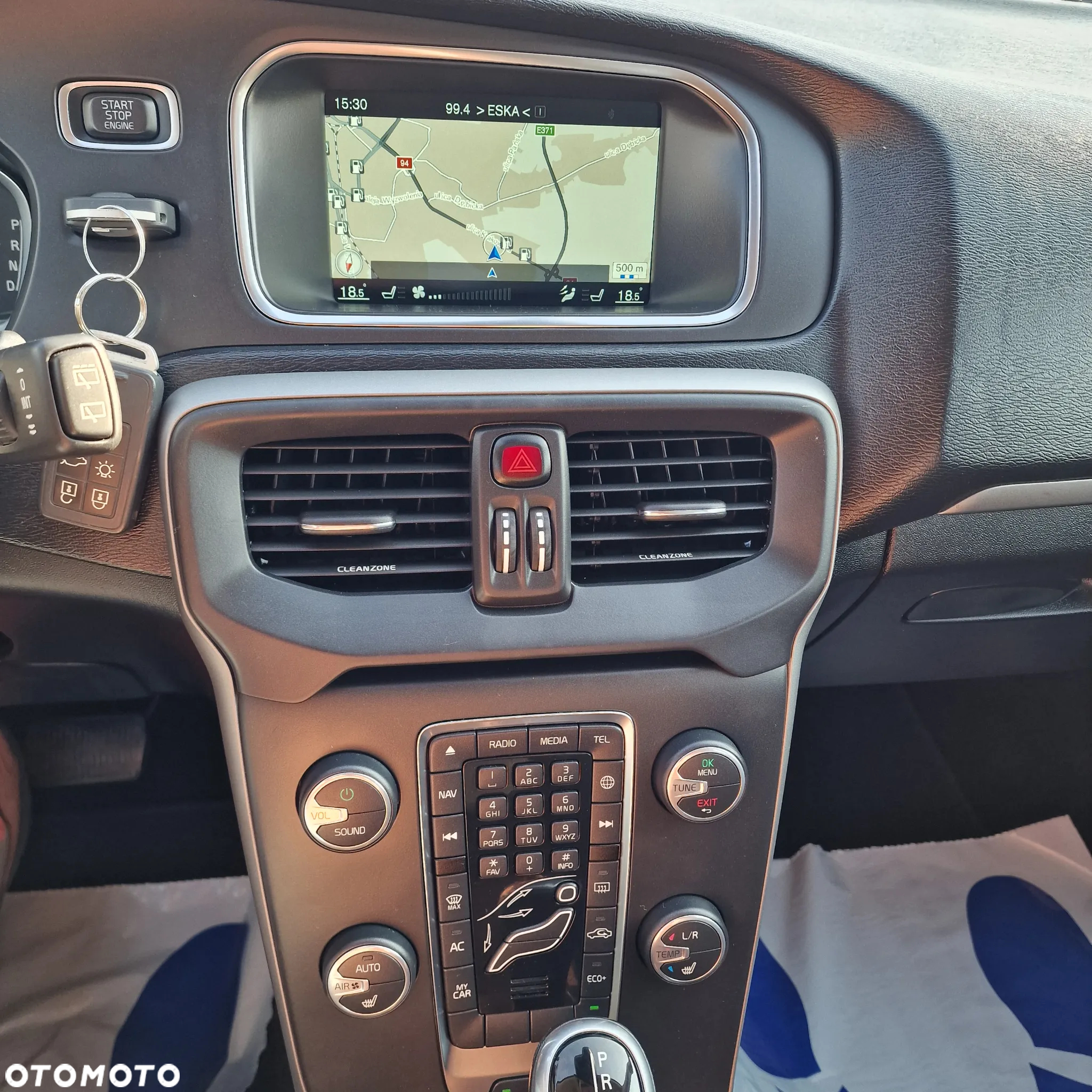 Volvo V40 T3 Drive-E Momentum - 11