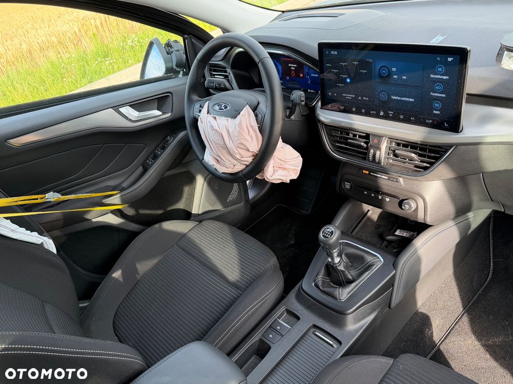 Ford Focus 1.0 EcoBoost Hybrid TITANIUM STYLE - 6