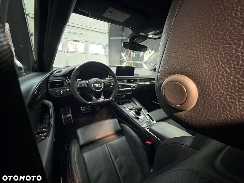 Audi A4 Limousine - 17