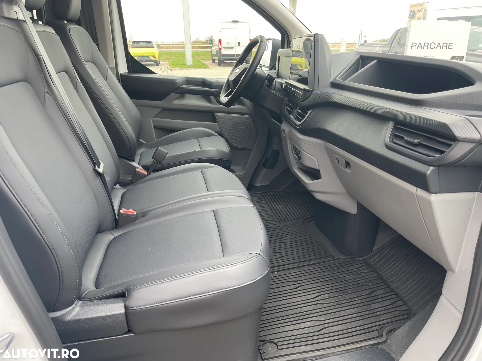 Ford Transit Custom Van 300L (L2H1) Trend 2.0L Panther 170 CP A8 FWD - 13