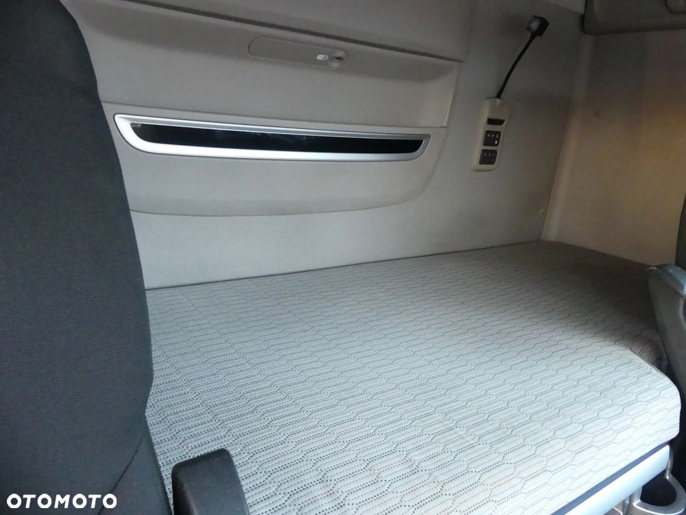 DAF XF 106.480 / EURO 6 / ZESTAW PRZEJAZDOWY / TANDEM / - 32