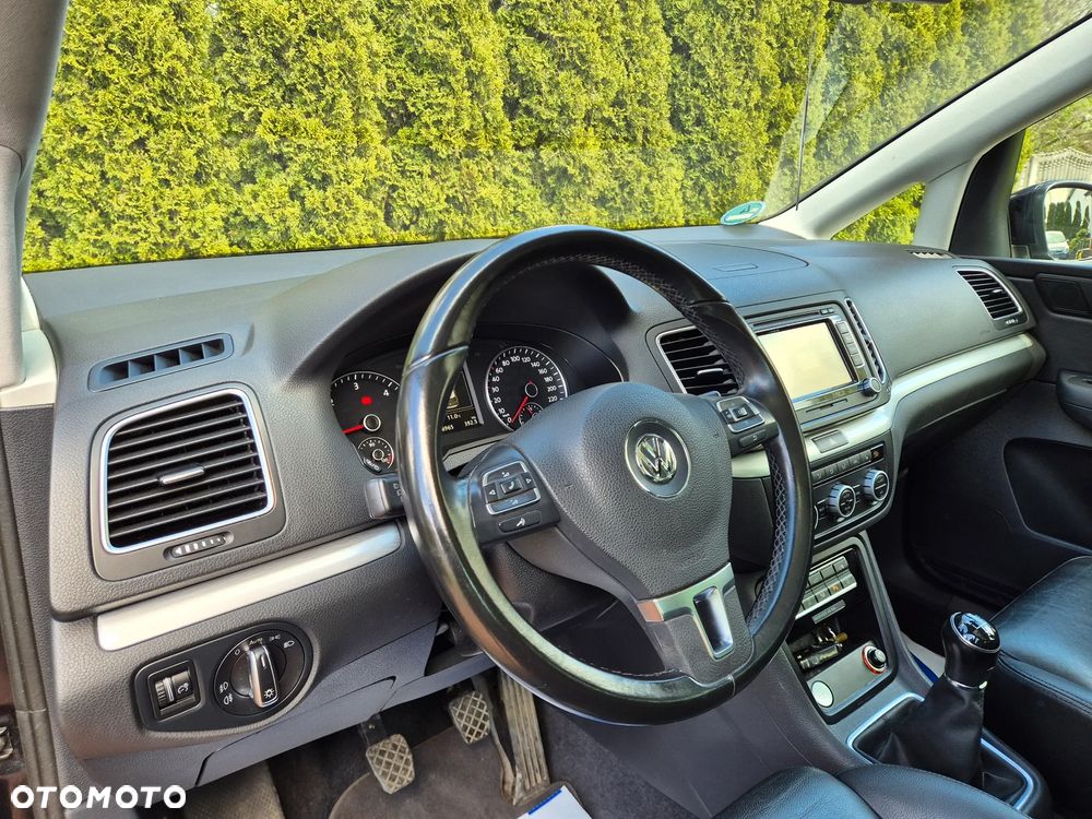 Volkswagen Sharan 2.0 TDI BlueMotion Technology Highline - 23