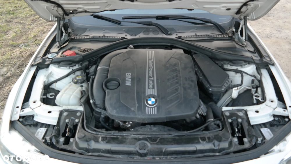 BMW Seria 3 335d xDrive - 12