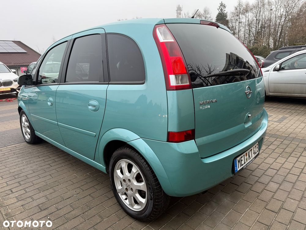 Opel Meriva 1.6 (Essentia) - 11