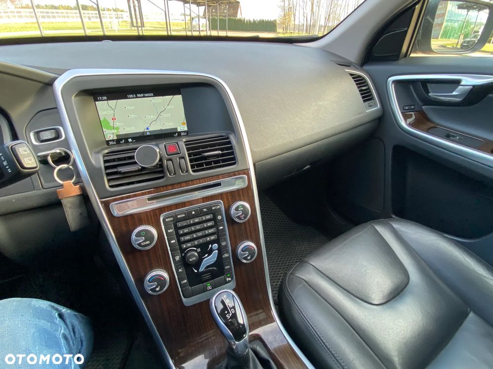 Volvo XC 60 D3 Drive-E Summum - 25