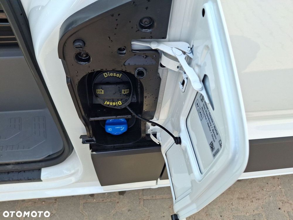 Volkswagen Crafter 35 furgon 140KM 3640 - 14