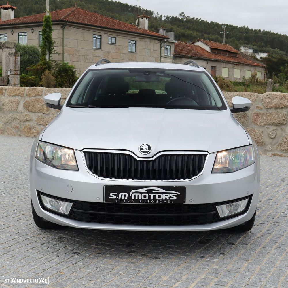 Skoda Octavia Break 1.6 TDi Sportline - 8
