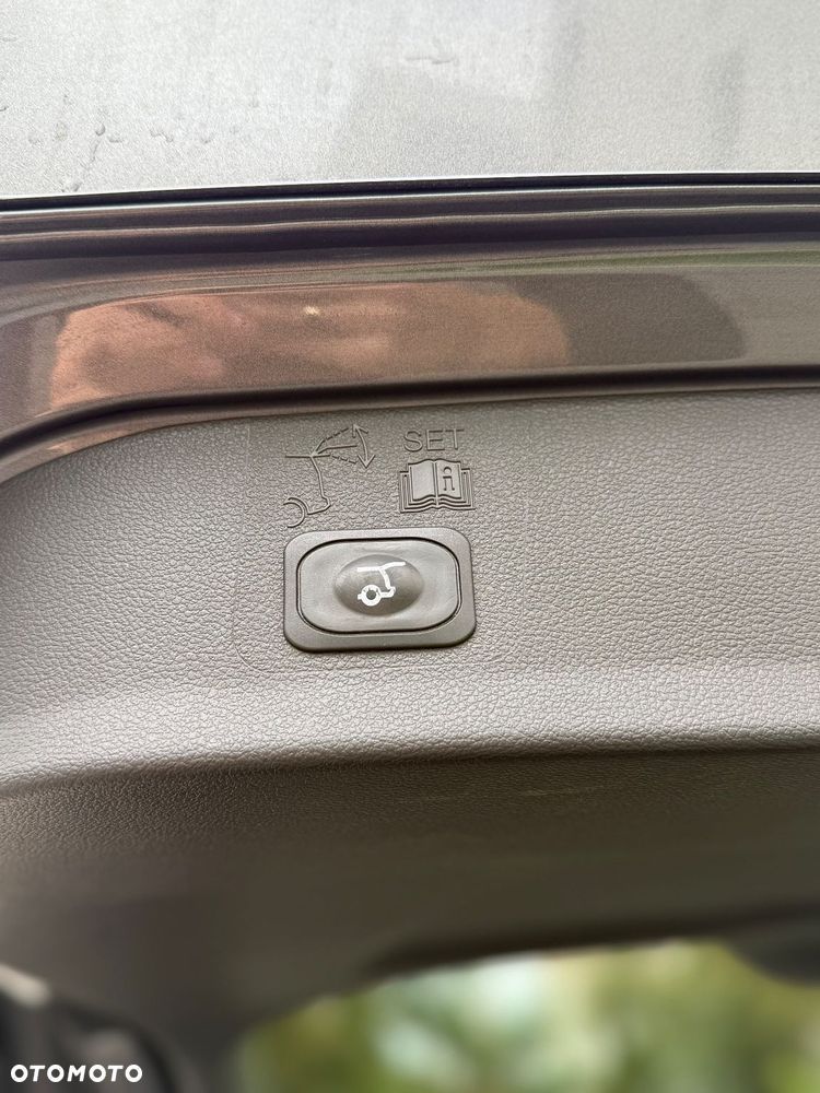 Ford Kuga - 31