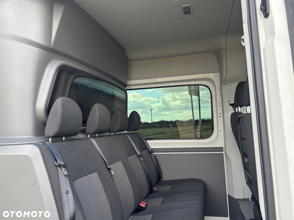 Volkswagen Crafter - 25