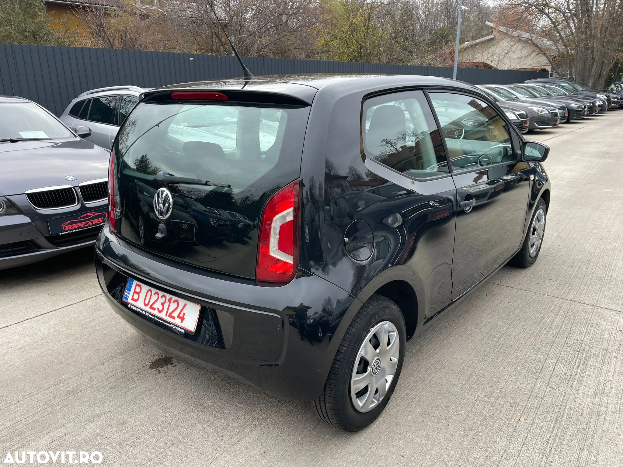 Volkswagen up! 1.0 Black - 3