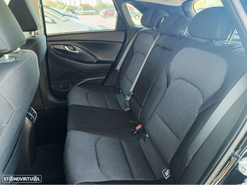 Hyundai i30 1.0 T-GDI Style Plus - 33