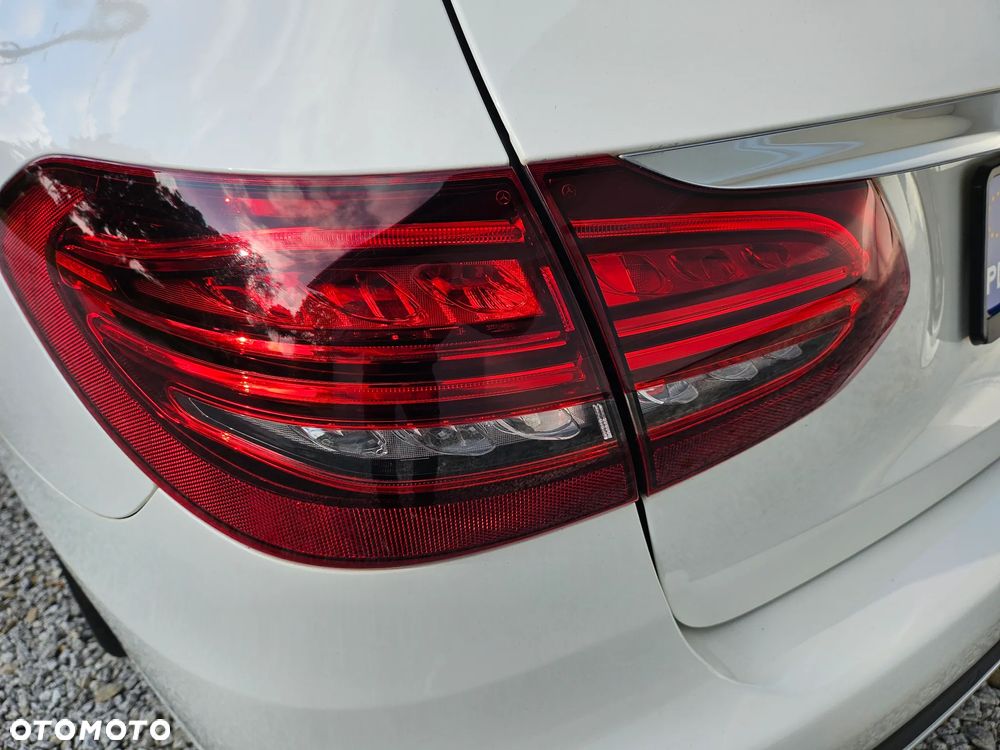 Mercedes-Benz Klasa C 200 d T 9G-TRONIC AMG Line - 17