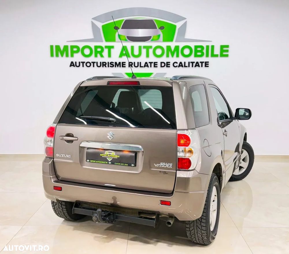 Suzuki Grand Vitara 1.9 DDiS Comfort - 16