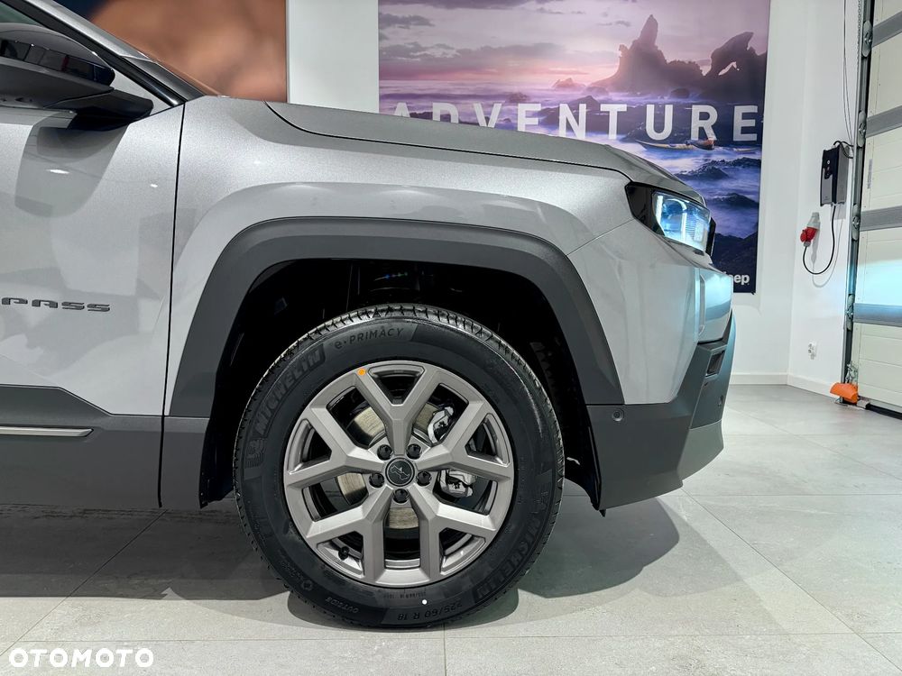 Jeep Compass 1.2 T3 mHEV Altitude FWD DCT - 23