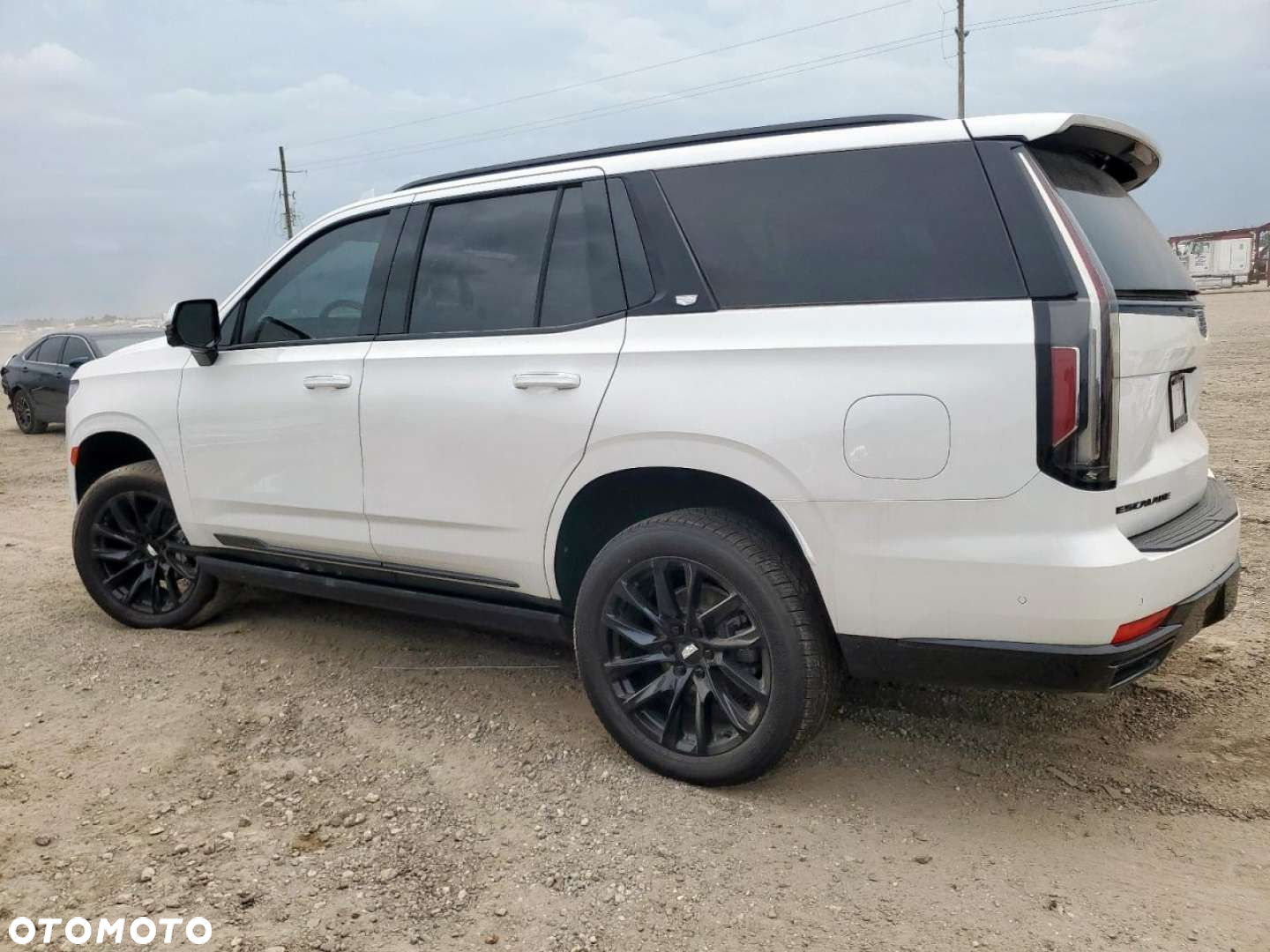 Cadillac Escalade - 2