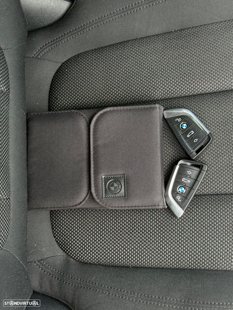 BMW 330 e Aut. Advantage - 8