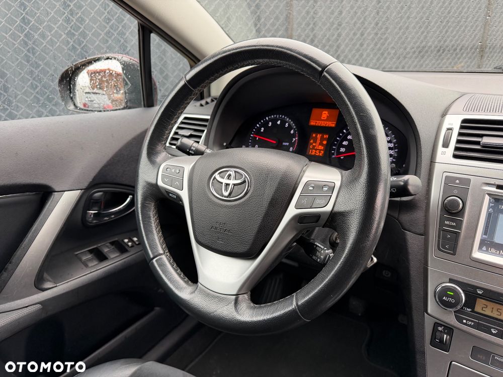 Toyota Avensis - 27