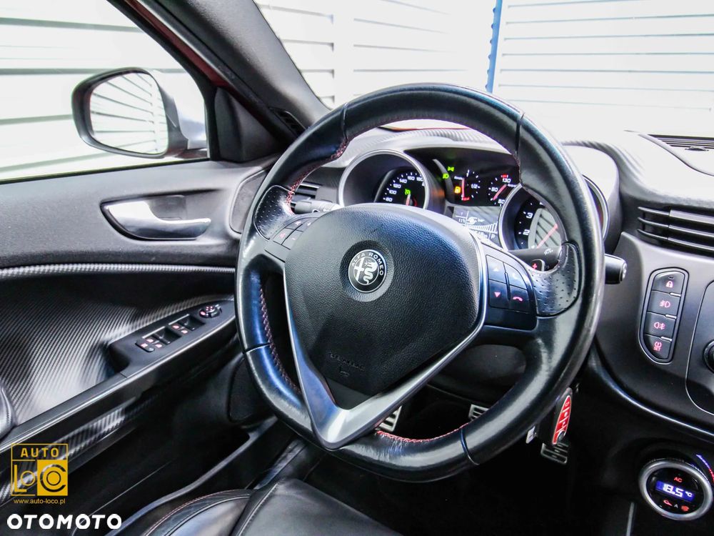Alfa Romeo Giulietta 1750 TBi Veloce TCT - 23