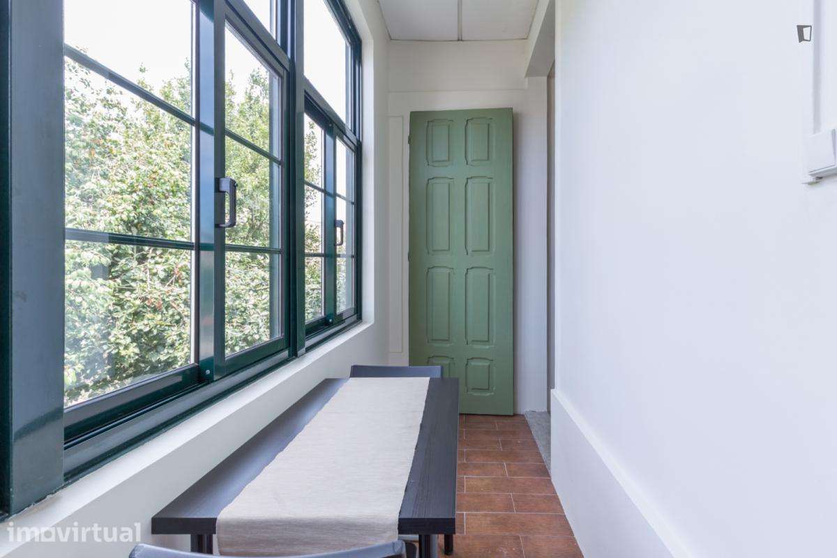 Quarto - localizado em Paranhos Porto - Grande imagem: 5/23