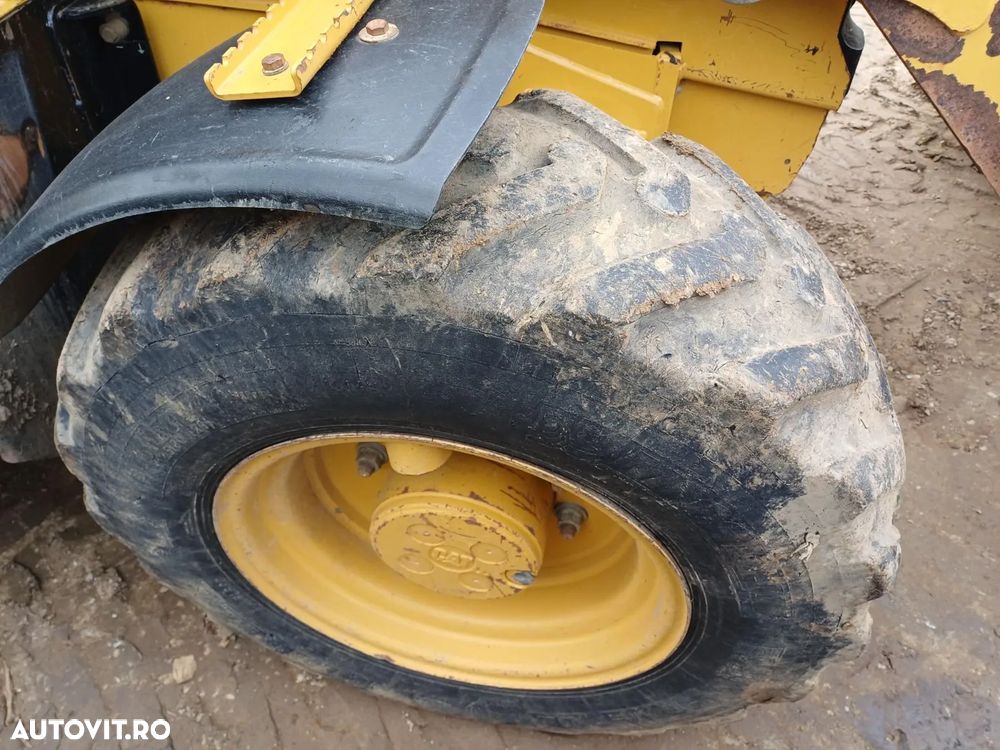 Caterpillar CAT 428 F2 Buldoexcavator - 10