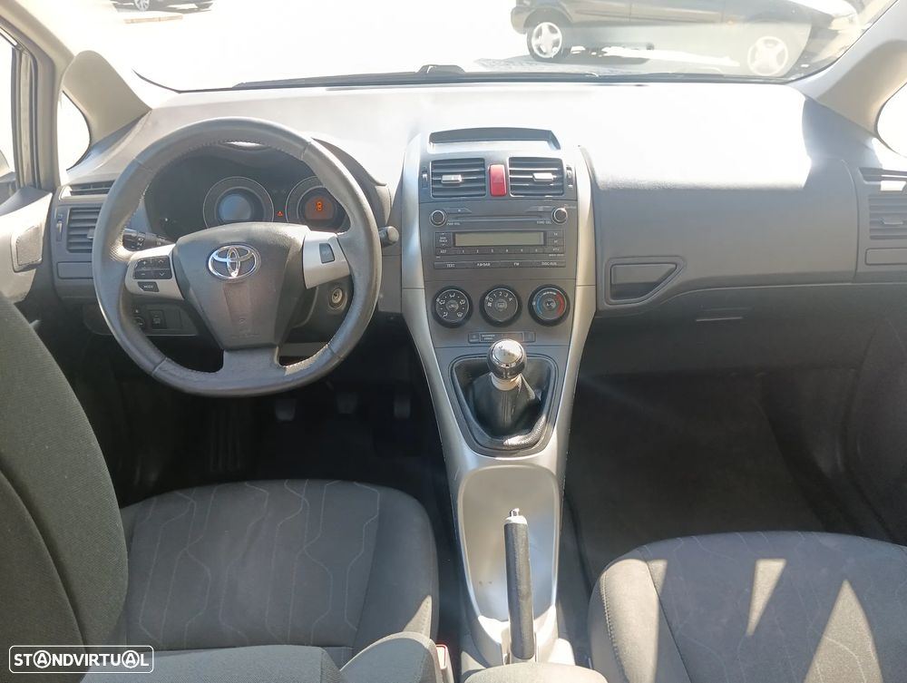 Toyota Auris 1.33 VVT-i - 8