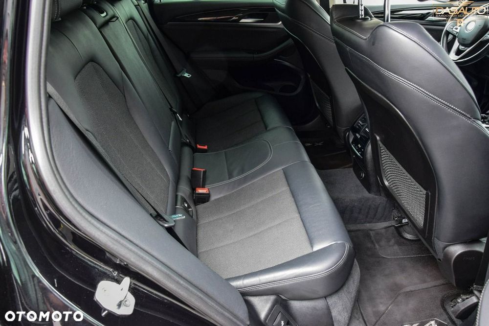 BMW X4 - 32