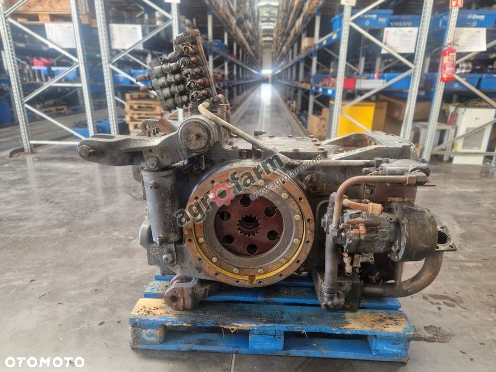 Tylny most New Holland 8770, 8970, 8670, G210 - 2