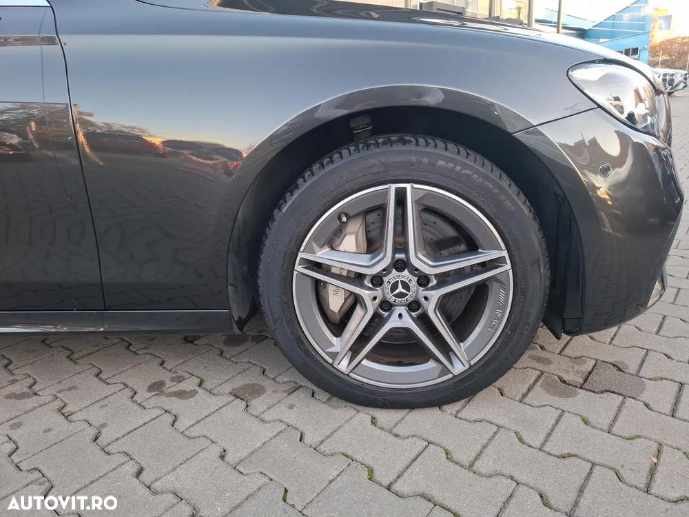 Mercedes-Benz E - 15