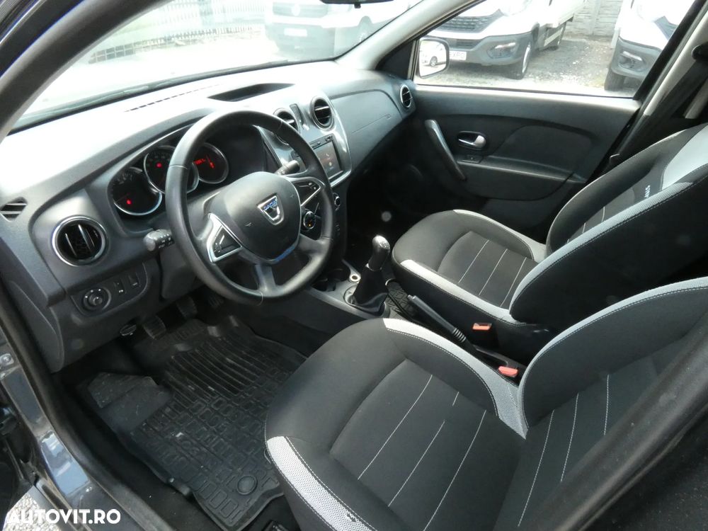 Dacia Logan Stepway 0.9 TCe - 10