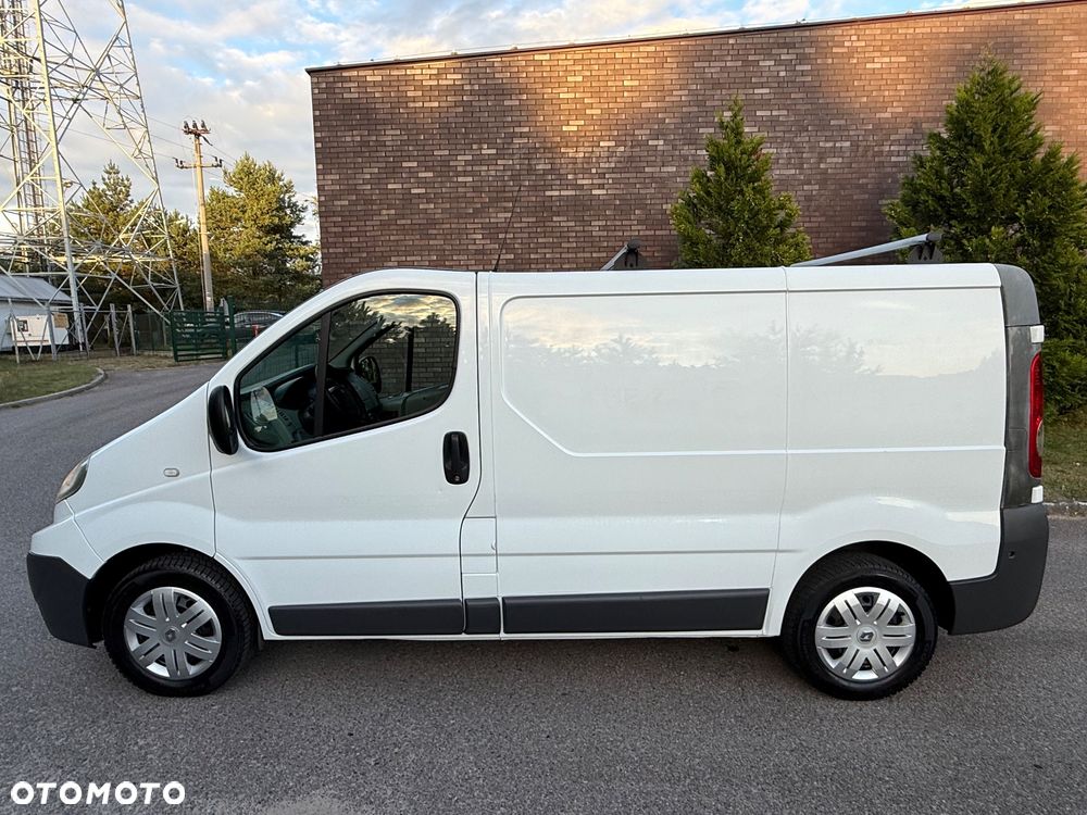Renault Trafic - 2