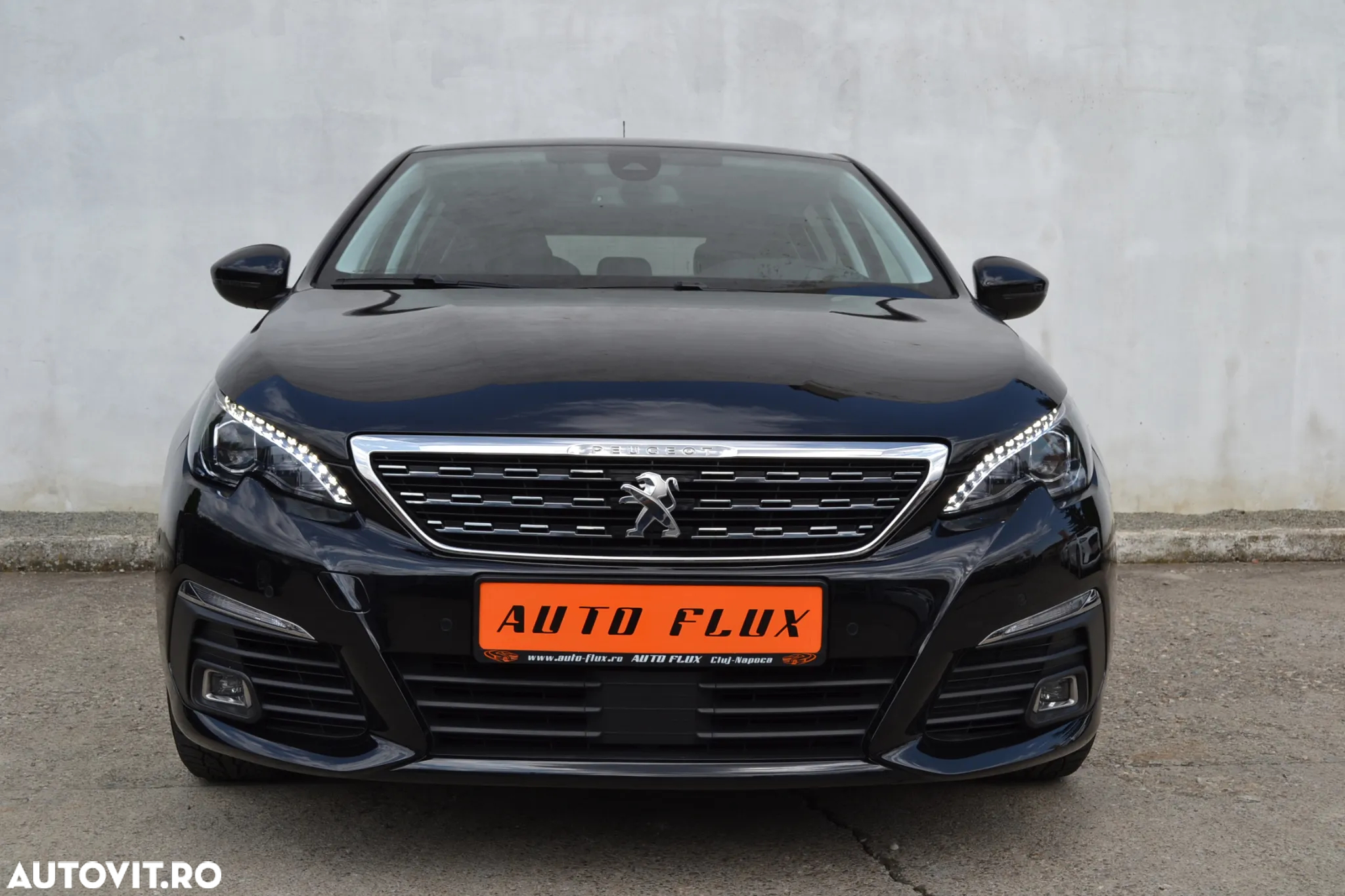 Peugeot 308 PureTech 130 EAT8 Allure - 3
