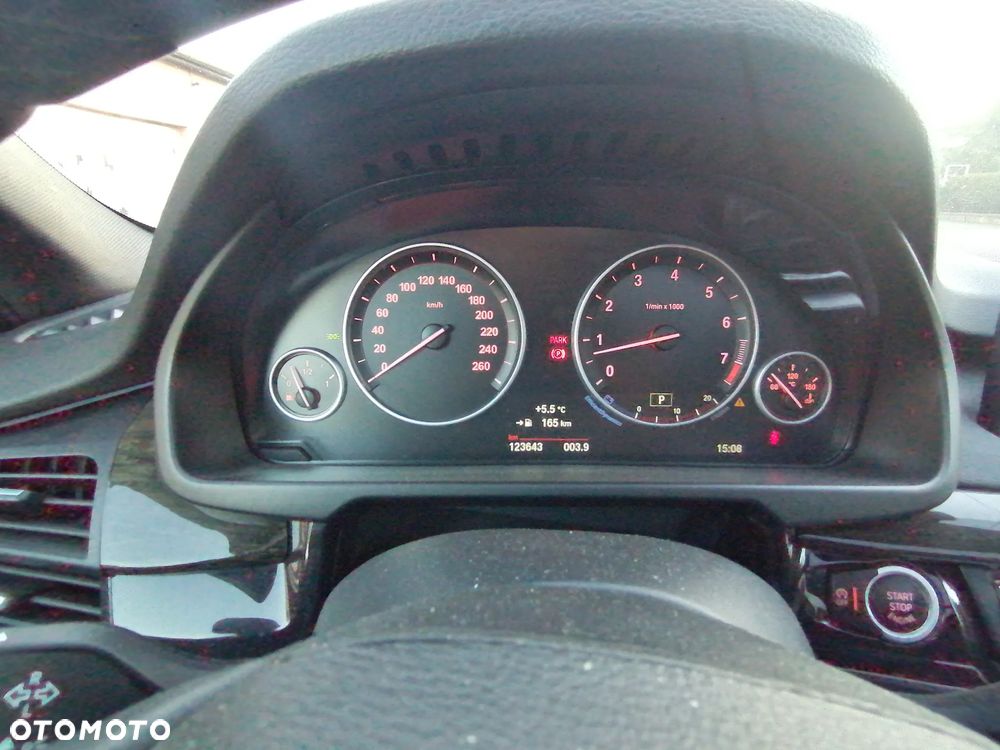 BMW X5 xDrive35i - 36