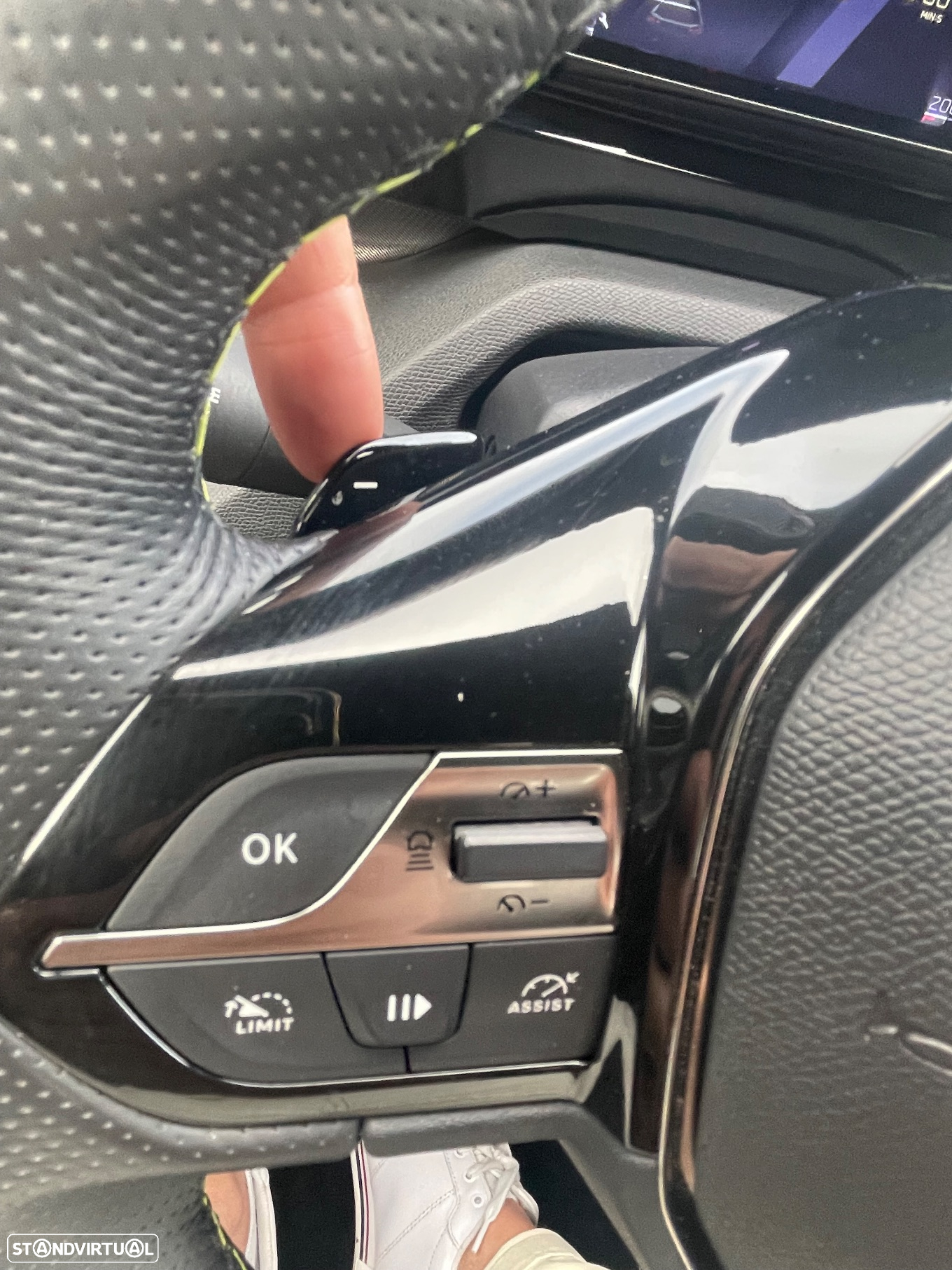 Peugeot 308 SW 1.5 BlueHDi GT EAT8 - 36