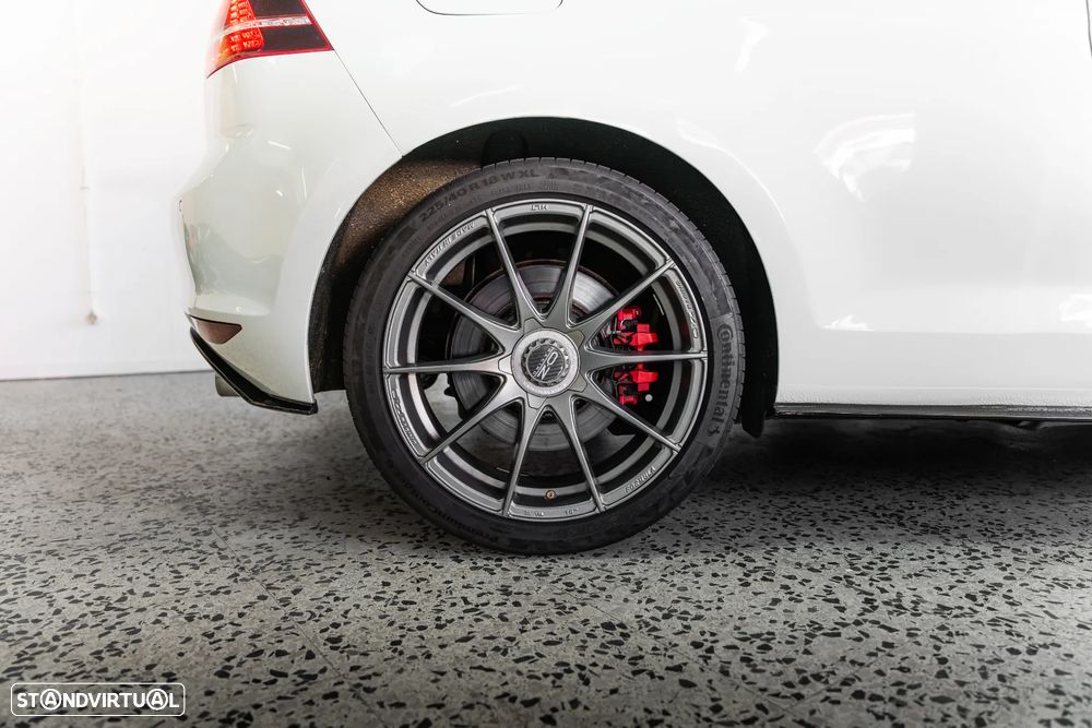 VW Golf GTI Performance BlueMotion DSG - 31