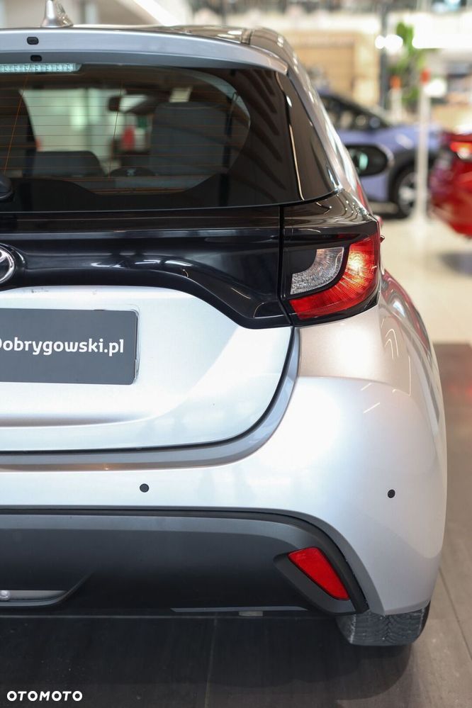 Toyota Yaris - 11
