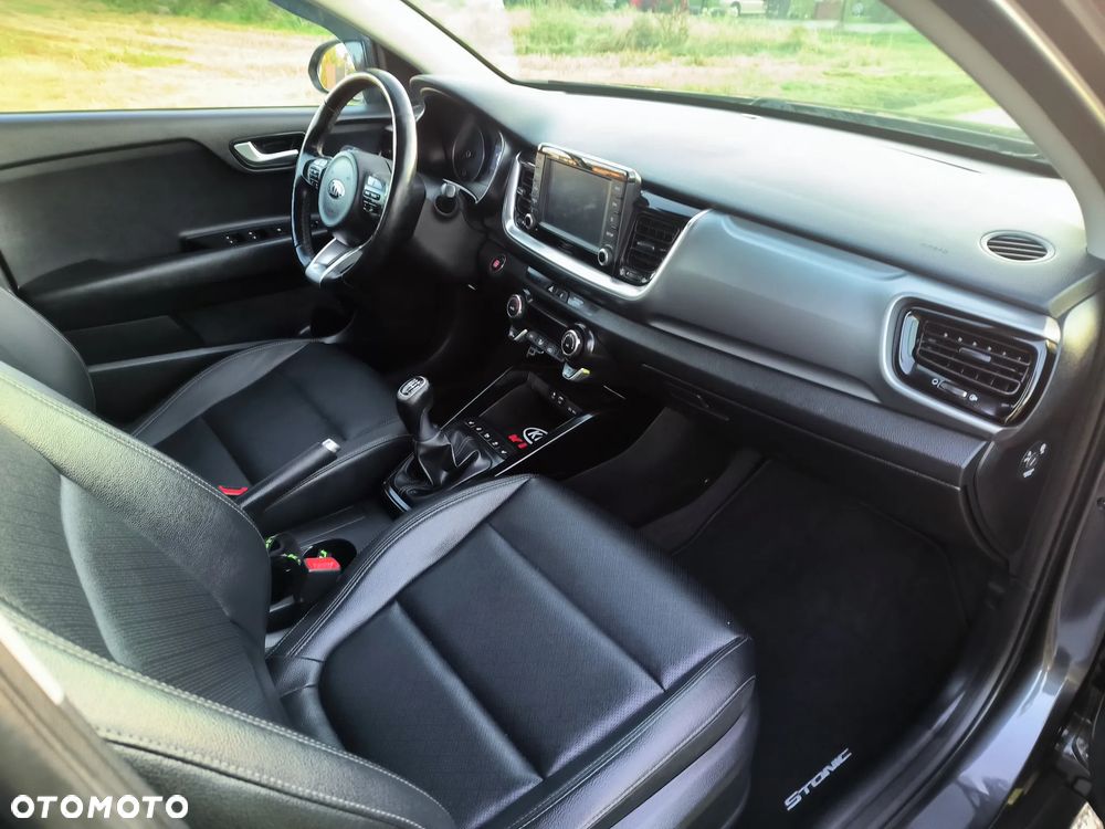Kia Stonic - 30