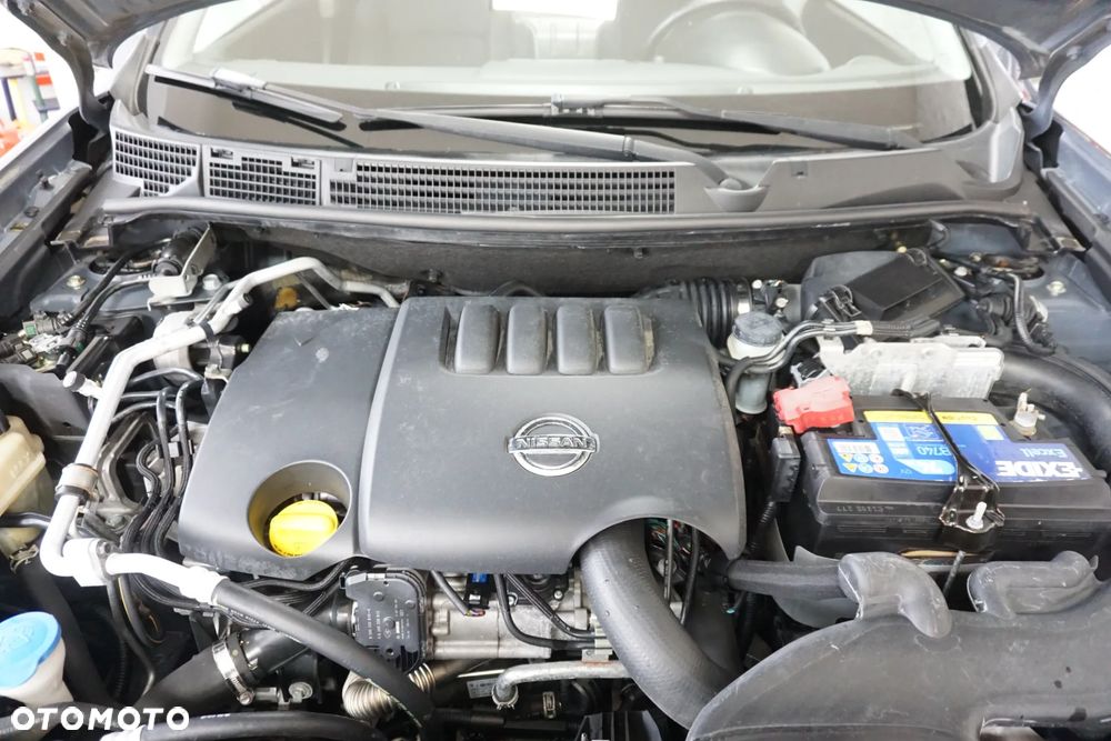 Nissan Qashqai 2.0 dCi DPF tekna - 16