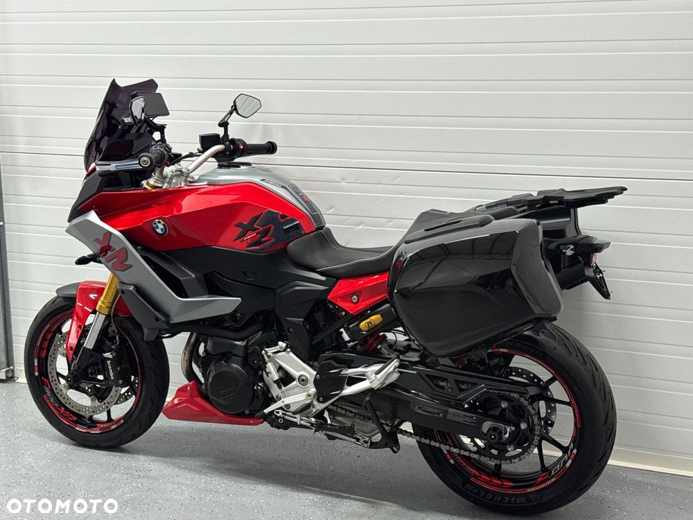 BMW F - 26
