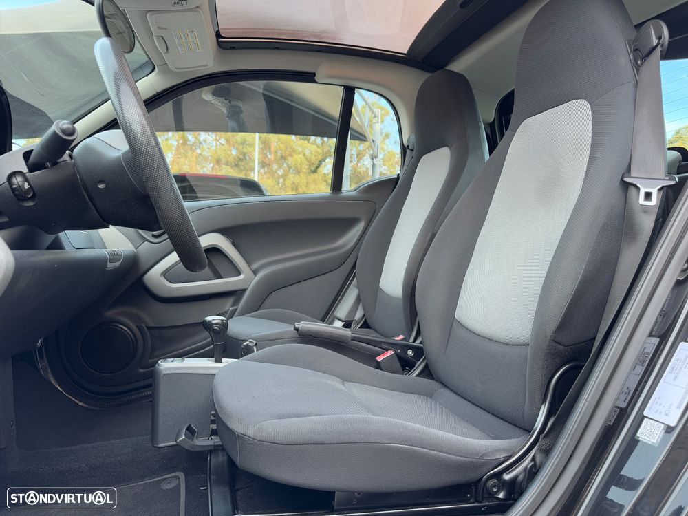 Smart ForTwo Coupé ver-1-0-mhd-passion-71-softouch - 6
