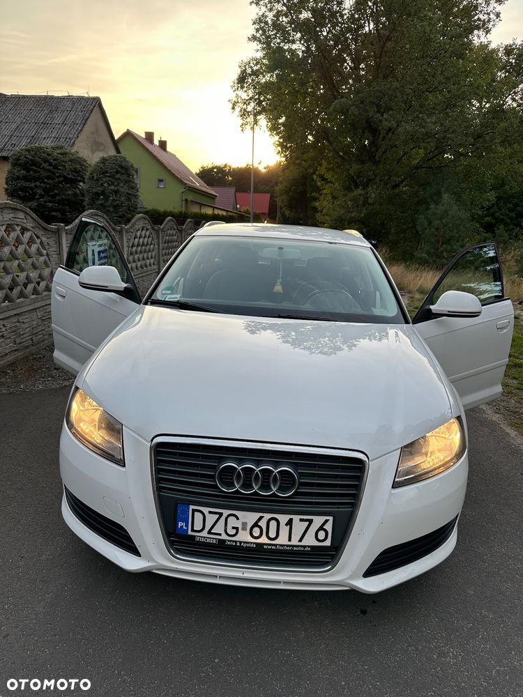 Audi A3 Sportback 1.4 TFSI Attraction - 2